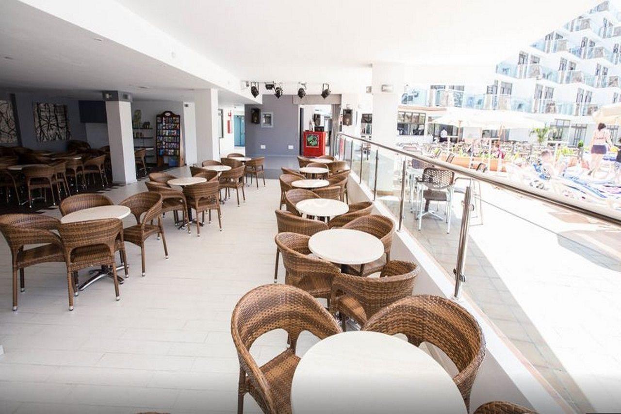 Grupotel Revoli Puerto Rico  Bagian luar foto